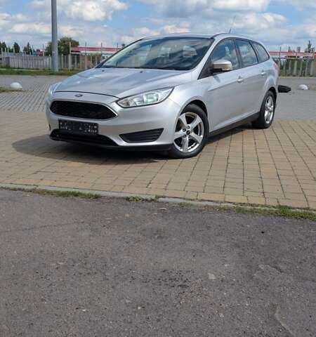 Серый Форд Фокус, объемом двигателя 1.5 л и пробегом 303 тыс. км за 9200 $, фото 4 на Automoto.ua