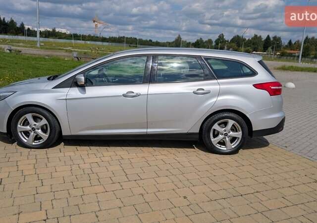 Серый Форд Фокус, объемом двигателя 1.5 л и пробегом 303 тыс. км за 9200 $, фото 33 на Automoto.ua