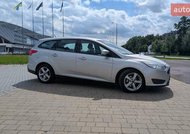 Серый Форд Фокус, объемом двигателя 1.5 л и пробегом 303 тыс. км за 9200 $, фото 23 на Automoto.ua