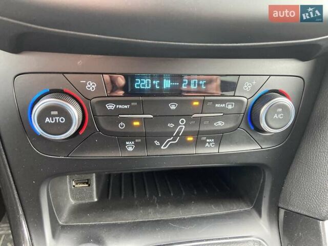 Серый Форд Фокус, объемом двигателя 2 л и пробегом 283 тыс. км за 9550 $, фото 35 на Automoto.ua