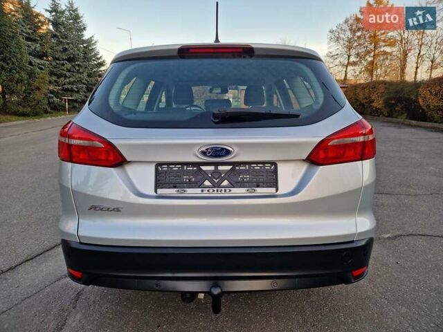 Серый Форд Фокус, объемом двигателя 1.5 л и пробегом 187 тыс. км за 9900 $, фото 33 на Automoto.ua