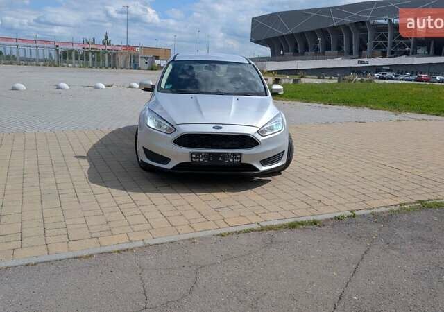 Серый Форд Фокус, объемом двигателя 1.5 л и пробегом 303 тыс. км за 9200 $, фото 21 на Automoto.ua