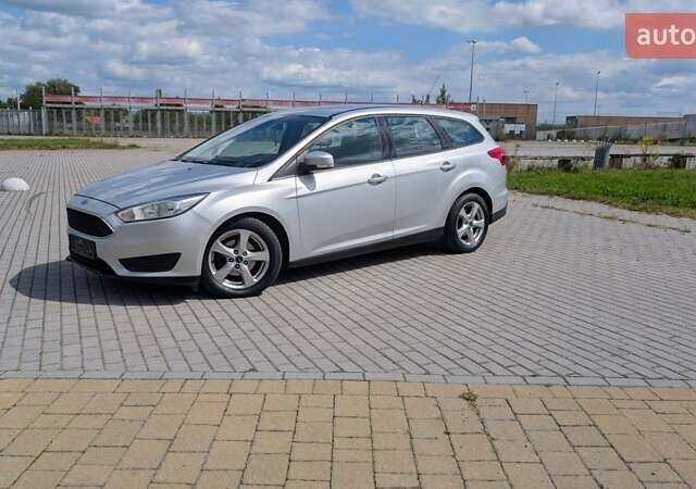 Серый Форд Фокус, объемом двигателя 1.5 л и пробегом 303 тыс. км за 9200 $, фото 8 на Automoto.ua