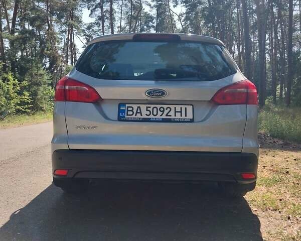 Серый Форд Фокус, объемом двигателя 1.5 л и пробегом 170 тыс. км за 12800 $, фото 5 на Automoto.ua