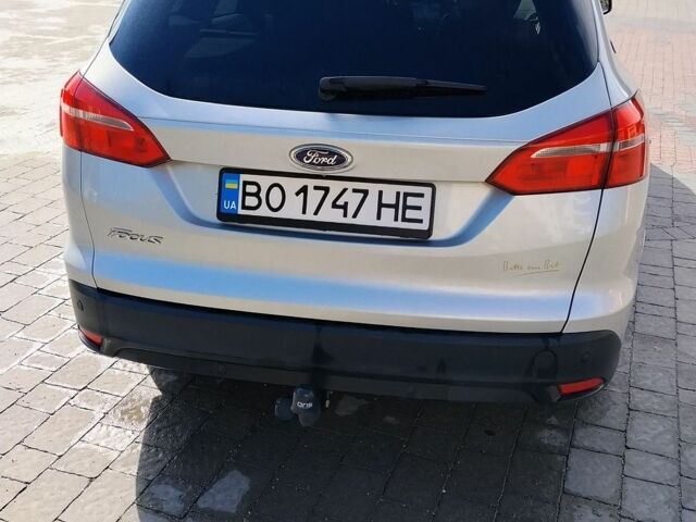 Сірий Форд Фокус, об'ємом двигуна 1.5 л та пробігом 236 тис. км за 8800 $, фото 3 на Automoto.ua
