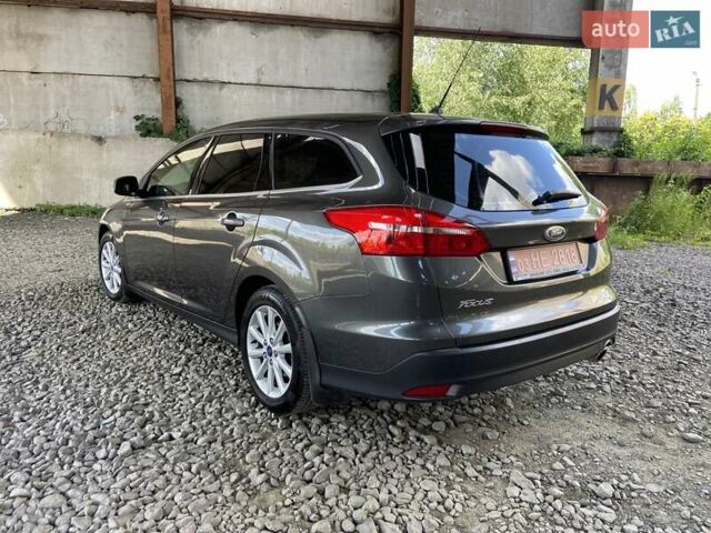 Серый Форд Фокус, объемом двигателя 2 л и пробегом 283 тыс. км за 9550 $, фото 6 на Automoto.ua