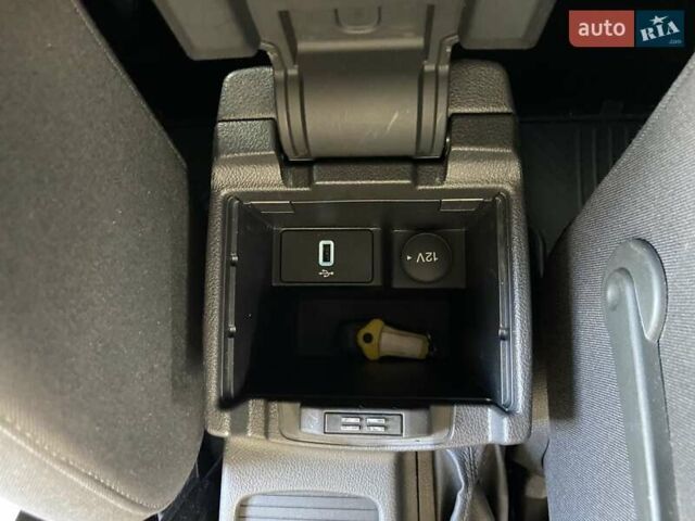 Серый Форд Фокус, объемом двигателя 2 л и пробегом 283 тыс. км за 9550 $, фото 16 на Automoto.ua