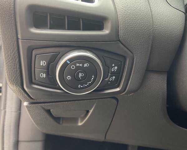 Серый Форд Фокус, объемом двигателя 2 л и пробегом 283 тыс. км за 9550 $, фото 32 на Automoto.ua