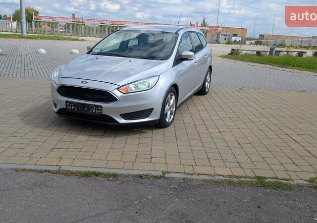 Серый Форд Фокус, объемом двигателя 1.5 л и пробегом 303 тыс. км за 9200 $, фото 31 на Automoto.ua