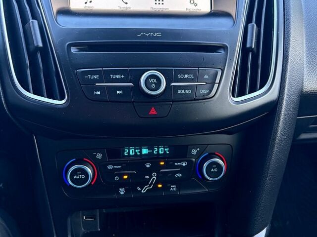 Сірий Форд Фокус, об'ємом двигуна 2 л та пробігом 285 тис. км за 8850 $, фото 8 на Automoto.ua