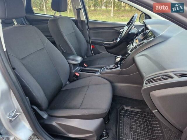 Серый Форд Фокус, объемом двигателя 1.5 л и пробегом 187 тыс. км за 9900 $, фото 8 на Automoto.ua