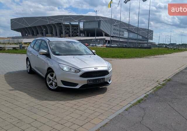 Серый Форд Фокус, объемом двигателя 1.5 л и пробегом 303 тыс. км за 9200 $, фото 22 на Automoto.ua
