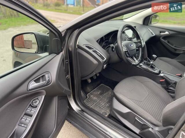 Серый Форд Фокус, объемом двигателя 2 л и пробегом 283 тыс. км за 9550 $, фото 23 на Automoto.ua