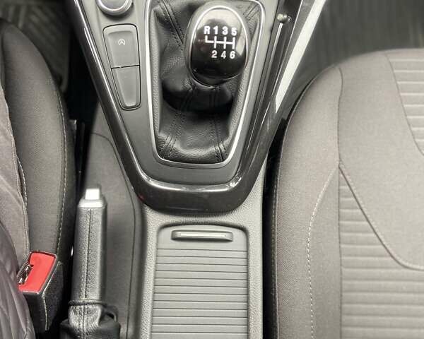 Серый Форд Фокус, объемом двигателя 2 л и пробегом 283 тыс. км за 9550 $, фото 24 на Automoto.ua