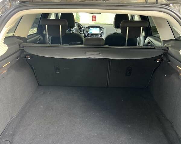 Серый Форд Фокус, объемом двигателя 2 л и пробегом 283 тыс. км за 9550 $, фото 9 на Automoto.ua