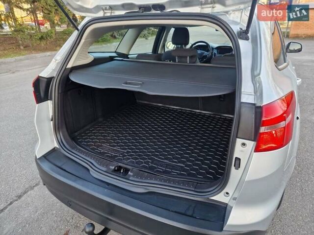 Серый Форд Фокус, объемом двигателя 1.5 л и пробегом 187 тыс. км за 9900 $, фото 16 на Automoto.ua