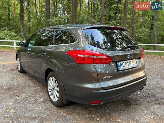 Сірий Форд Фокус, об'ємом двигуна 2 л та пробігом 284 тис. км за 9500 $, фото 5 на Automoto.ua