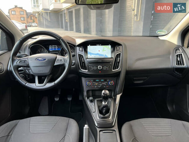 Сірий Форд Фокус, об'ємом двигуна 1.5 л та пробігом 126 тис. км за 12800 $, фото 25 на Automoto.ua