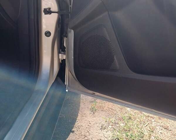 Серый Форд Фокус, объемом двигателя 1.5 л и пробегом 170 тыс. км за 12800 $, фото 2 на Automoto.ua