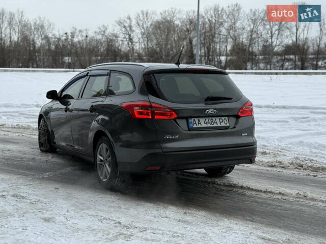 Серый Форд Фокус, объемом двигателя 1 л и пробегом 130 тыс. км за 10800 $, фото 7 на Automoto.ua