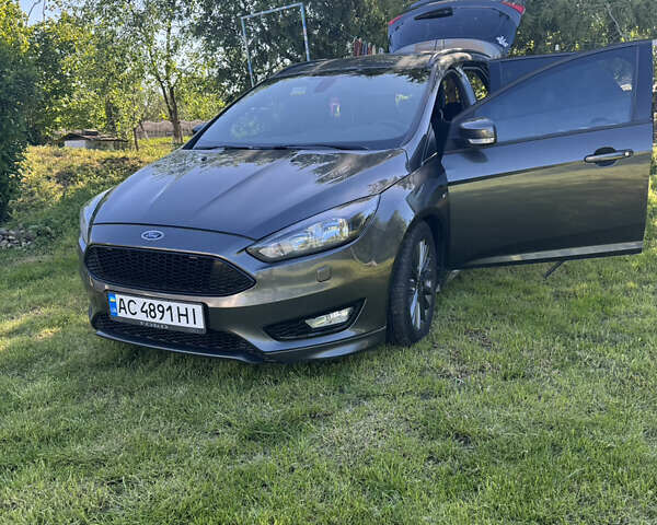 Серый Форд Фокус, объемом двигателя 1.5 л и пробегом 280 тыс. км за 12000 $, фото 15 на Automoto.ua