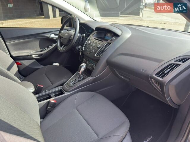 Сірий Форд Фокус, об'ємом двигуна 1 л та пробігом 130 тис. км за 9900 $, фото 16 на Automoto.ua