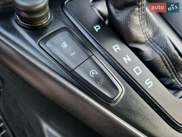 Серый Форд Фокус, объемом двигателя 1.5 л и пробегом 187 тыс. км за 9900 $, фото 41 на Automoto.ua