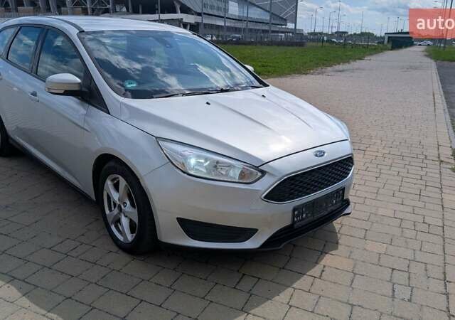 Серый Форд Фокус, объемом двигателя 1.5 л и пробегом 303 тыс. км за 9200 $, фото 37 на Automoto.ua