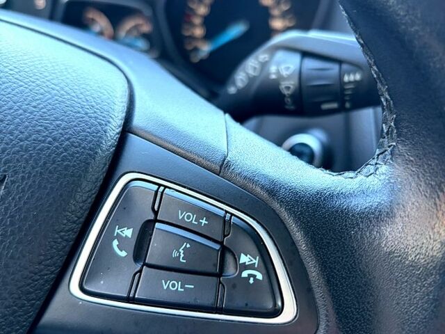 Сірий Форд Фокус, об'ємом двигуна 2 л та пробігом 285 тис. км за 8850 $, фото 10 на Automoto.ua