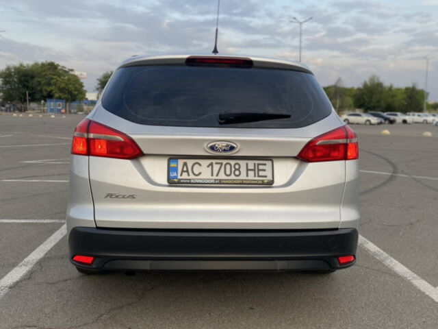 Сірий Форд Фокус, об'ємом двигуна 1.5 л та пробігом 255 тис. км за 8500 $, фото 5 на Automoto.ua