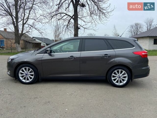 Серый Форд Фокус, объемом двигателя 2 л и пробегом 283 тыс. км за 8850 $, фото 5 на Automoto.ua