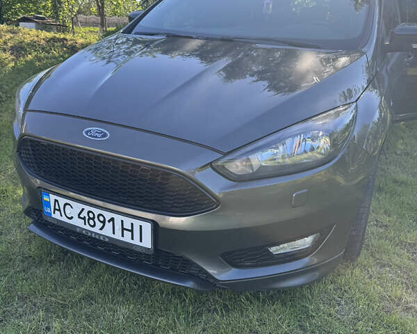 Серый Форд Фокус, объемом двигателя 1.5 л и пробегом 280 тыс. км за 12000 $, фото 14 на Automoto.ua