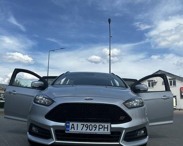 Серый Форд Фокус, объемом двигателя 2 л и пробегом 230 тыс. км за 12300 $, фото 12 на Automoto.ua