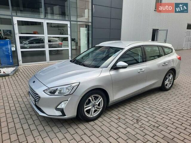 Серый Форд Фокус, объемом двигателя 1.5 л и пробегом 176 тыс. км за 13499 $, фото 4 на Automoto.ua