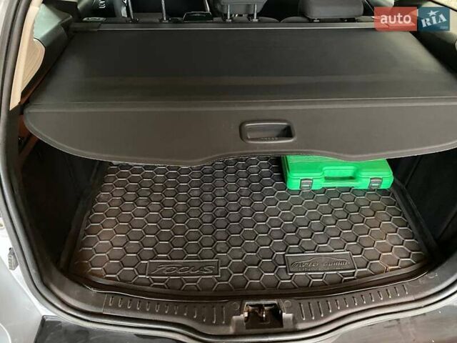 Серый Форд Фокус, объемом двигателя 1.5 л и пробегом 195 тыс. км за 9700 $, фото 32 на Automoto.ua