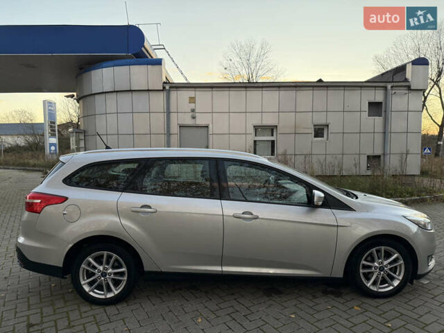 Сірий Форд Фокус, об'ємом двигуна 1.5 л та пробігом 193 тис. км за 10600 $, фото 8 на Automoto.ua