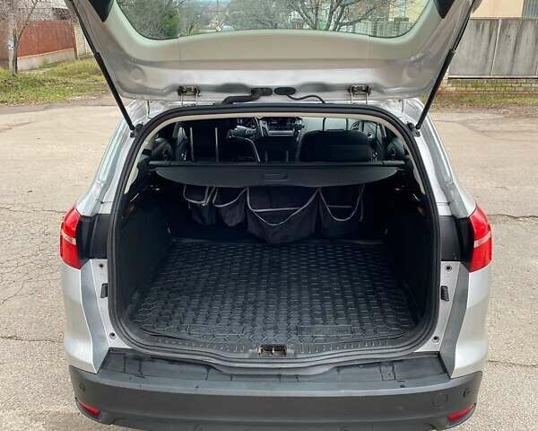 Серый Форд Фокус, объемом двигателя 1.5 л и пробегом 195 тыс. км за 9700 $, фото 30 на Automoto.ua