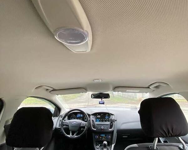 Серый Форд Фокус, объемом двигателя 1.5 л и пробегом 195 тыс. км за 9700 $, фото 43 на Automoto.ua