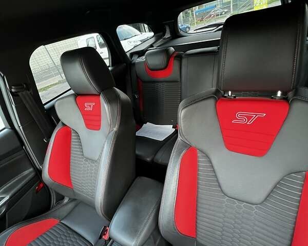 Серый Форд Фокус, объемом двигателя 2 л и пробегом 230 тыс. км за 12300 $, фото 17 на Automoto.ua