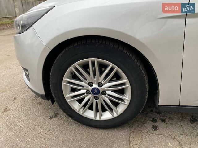 Серый Форд Фокус, объемом двигателя 1.5 л и пробегом 195 тыс. км за 9700 $, фото 27 на Automoto.ua