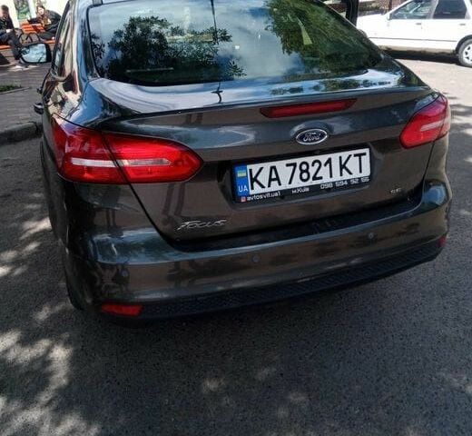 Сірий Форд Фокус, об'ємом двигуна 2 л та пробігом 105 тис. км за 9000 $, фото 2 на Automoto.ua