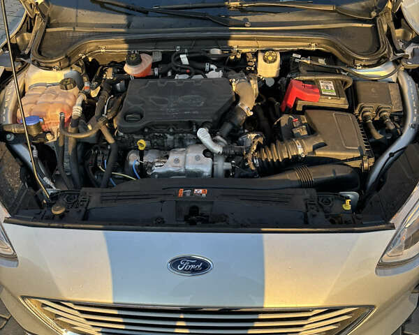 Серый Форд Фокус, объемом двигателя 1.5 л и пробегом 179 тыс. км за 11800 $, фото 17 на Automoto.ua