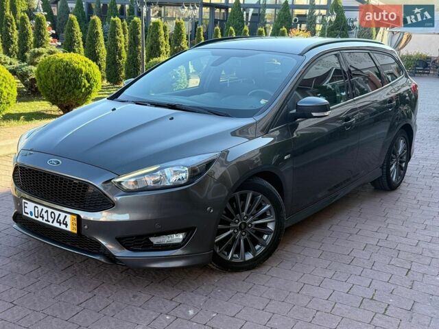 Сірий Форд Фокус, об'ємом двигуна 2 л та пробігом 240 тис. км за 12500 $, фото 1 на Automoto.ua