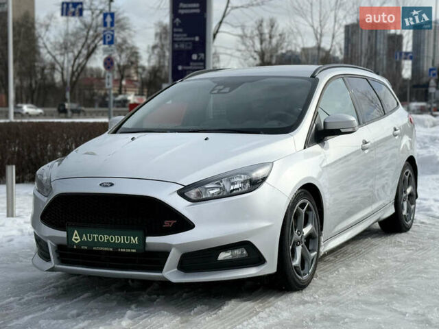 Серый Форд Фокус, объемом двигателя 2 л и пробегом 233 тыс. км за 13300 $, фото 2 на Automoto.ua