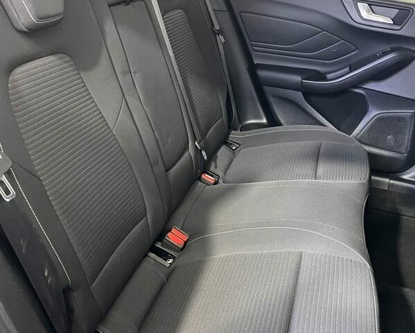 Серый Форд Фокус, объемом двигателя 1.5 л и пробегом 194 тыс. км за 14250 $, фото 9 на Automoto.ua