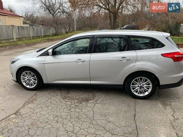 Серый Форд Фокус, объемом двигателя 1.5 л и пробегом 195 тыс. км за 9700 $, фото 7 на Automoto.ua