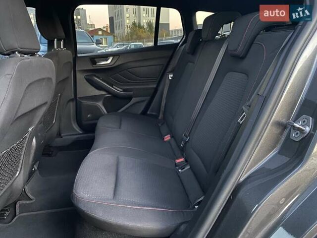 Серый Форд Фокус, объемом двигателя 1.5 л и пробегом 158 тыс. км за 14700 $, фото 18 на Automoto.ua