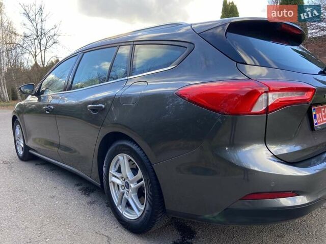 Серый Форд Фокус, объемом двигателя 1.5 л и пробегом 193 тыс. км за 12700 $, фото 11 на Automoto.ua