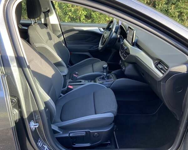 Серый Форд Фокус, объемом двигателя 1.5 л и пробегом 193 тыс. км за 12700 $, фото 24 на Automoto.ua