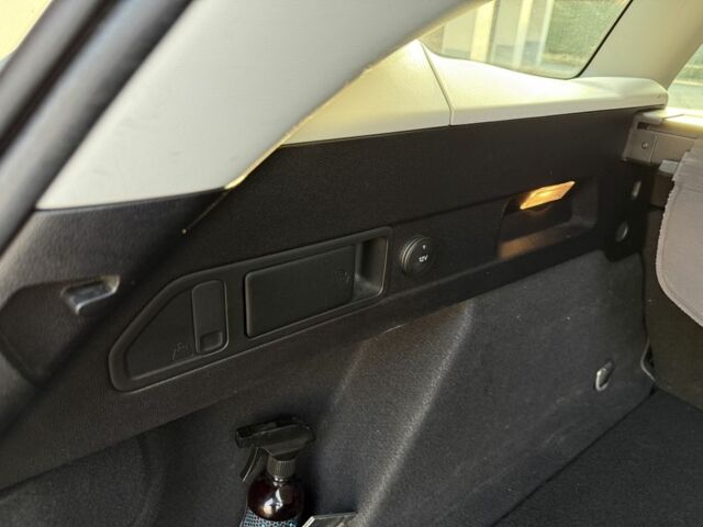 Серый Форд Фокус, объемом двигателя 1.5 л и пробегом 110 тыс. км за 14300 $, фото 10 на Automoto.ua